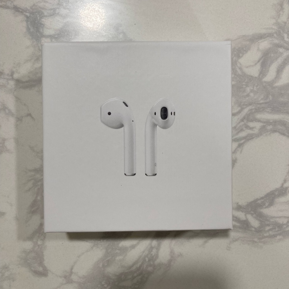 Apple AirPods with White Charging Case